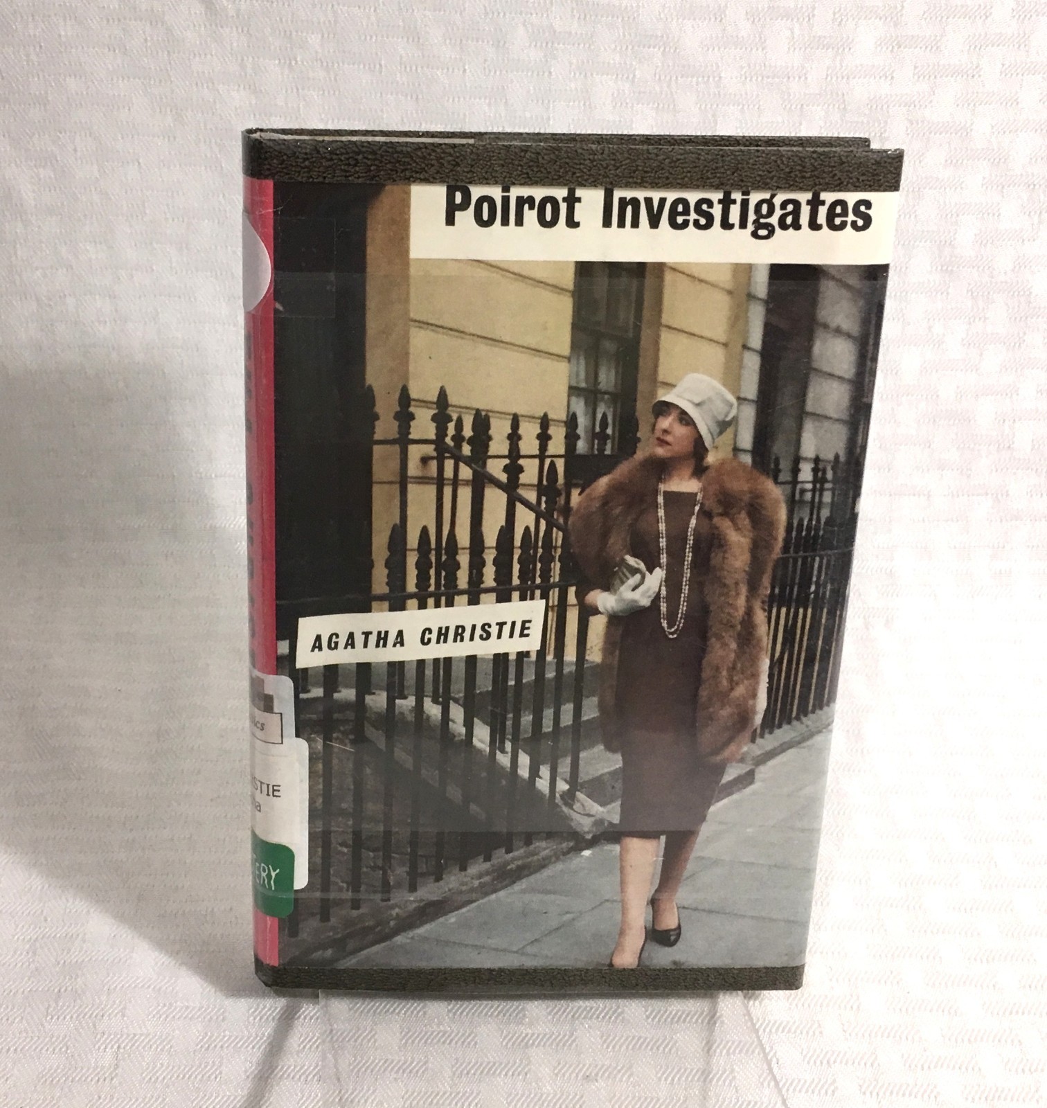 LOT OF 6 AGATHA CHRISTIE MYSTERY NOVELS HCDJ / 6 BOOKS / MULTIPLE TITLES IN SOME